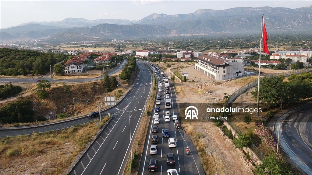 Muğla'da tatilcilerin dönüş yolculuğu başladı