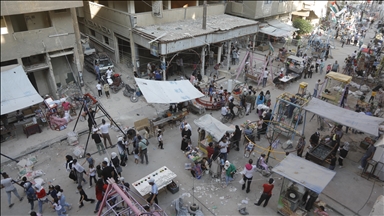 Suriye'nin başkenti Şam'da Filistinlilerin yaşadığı Yarmuk Kampı'nda Kurban Bayramı