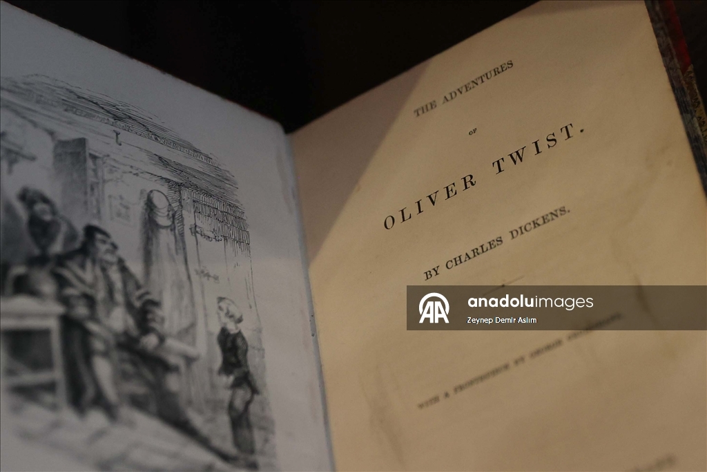 Londra'da Charles Dickens Müzesi, 100. yılında kapılarını ziyaretçilere açtı