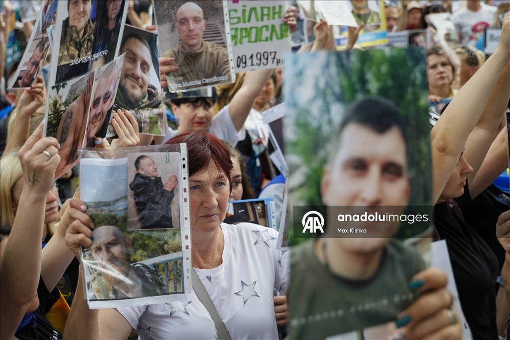 Rusya ile Ukrayna arasında 25 yaş altı savaş esirleri takasının ilk aşaması yapıldı