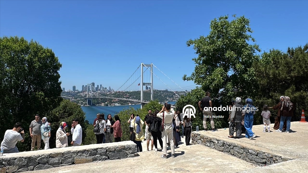 İstanbul'da bayramın son günü vatandaşlar sahil ve parklara akın etti