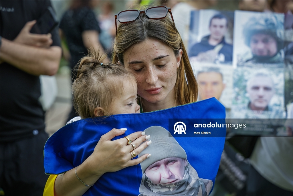 Rusya ile Ukrayna arasında 25 yaş altı savaş esirleri takasının ilk aşaması yapıldı