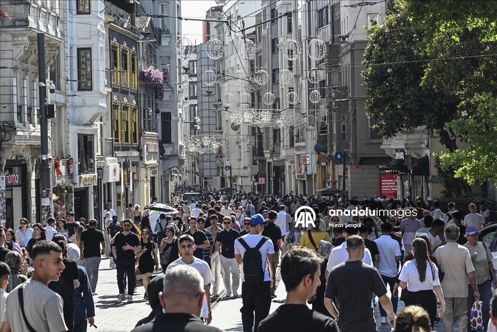 İstanbul'da bayramın son günü ziyaretçi yoğunluğu
