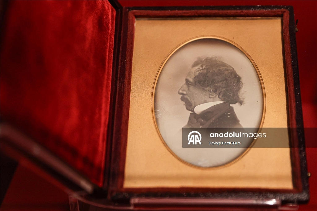 Londra'da Charles Dickens Müzesi, 100. yılında kapılarını ziyaretçilere açtı