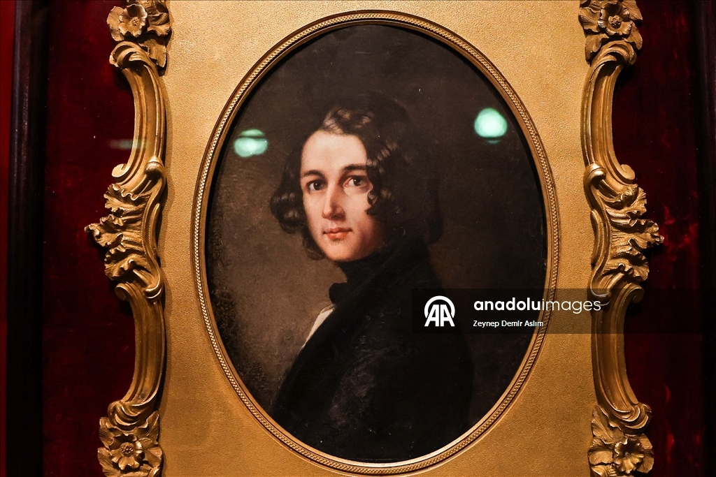 Londra'da Charles Dickens Müzesi, 100. yılında kapılarını ziyaretçilere açtı