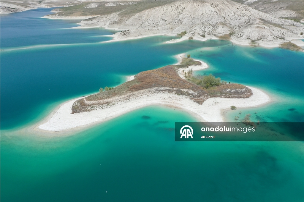 Adıyaman'ın adacıkları "Maldivler"i andırıyor
