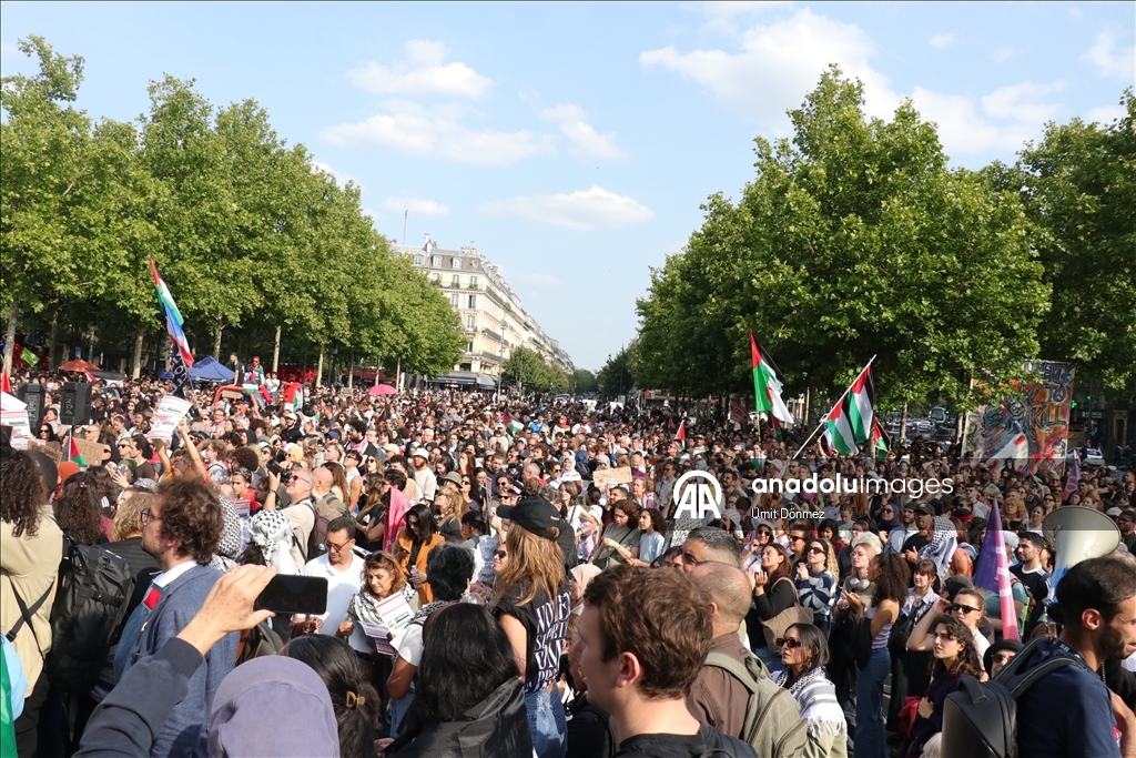 Protest in Paris against Israel's seizure on the “Madleen” ship carrying aid to Gaza