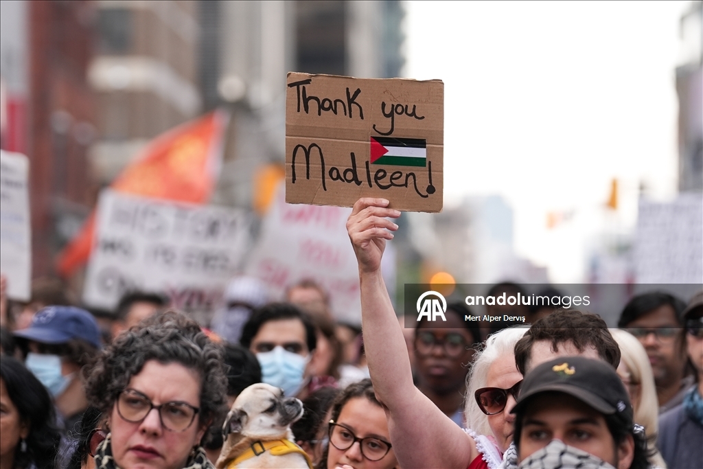 Toronto'da, İsrail'in Gazze’ye yardım götüren "Madleen" gemisine saldırısı protesto edildi 7