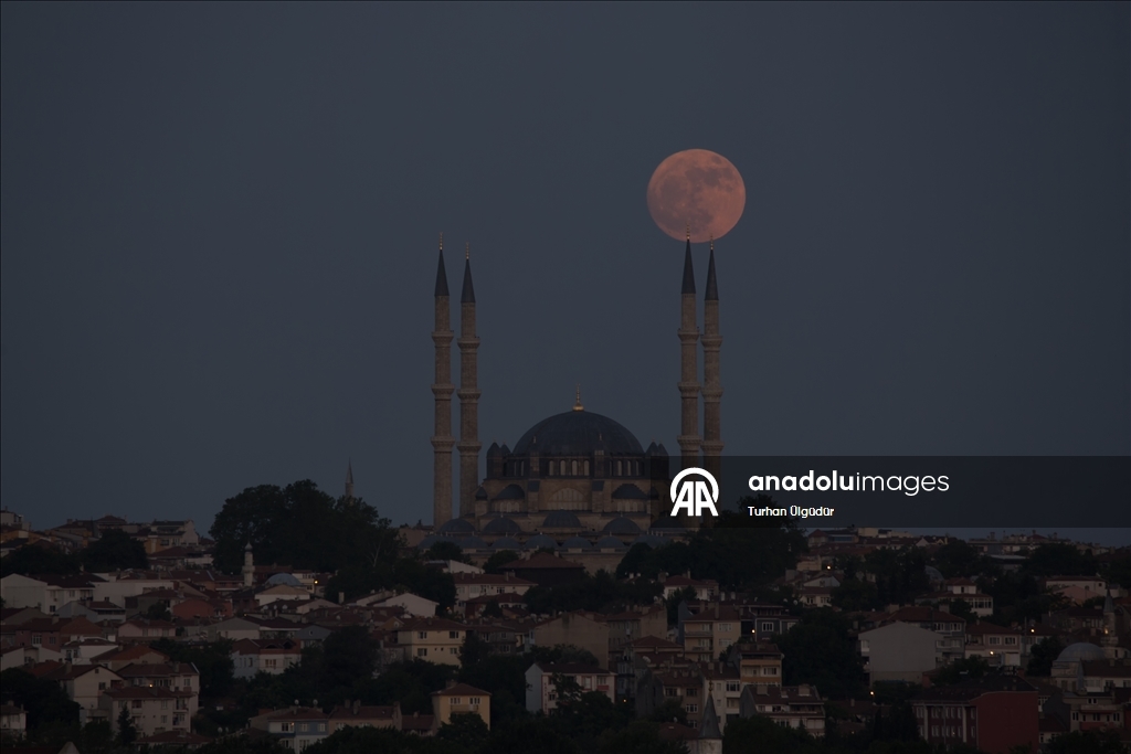 Edirne'de dolunay