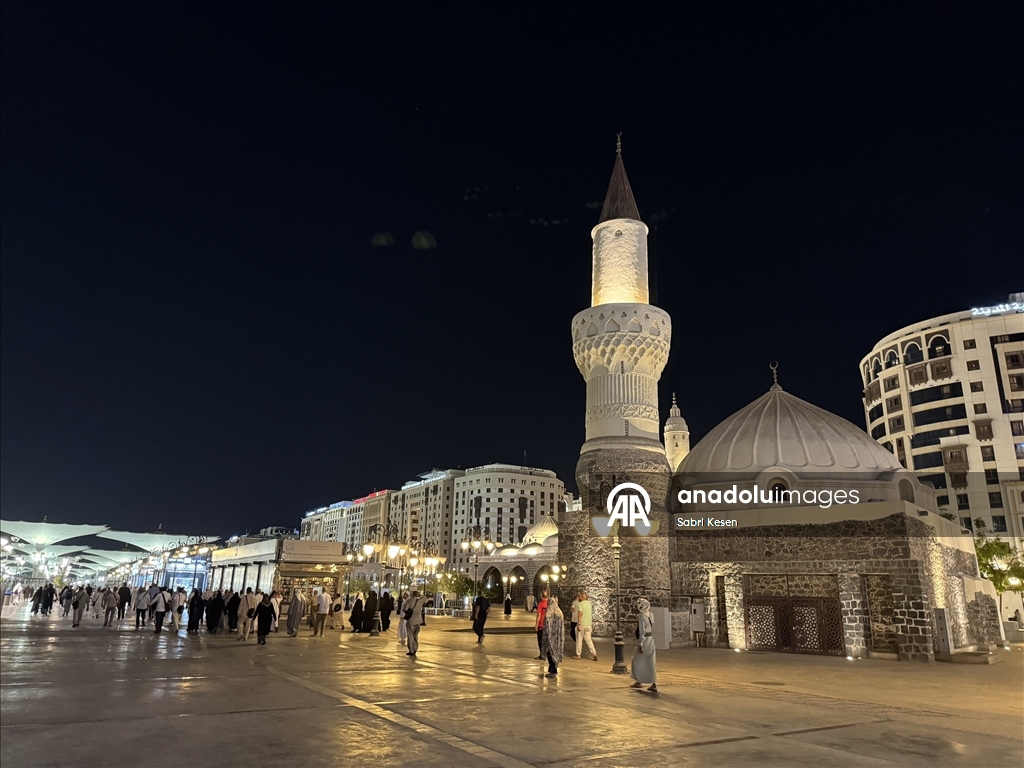 Hacılar, Hazreti Muhammed'in nuruyla aydınlanmış şehir Medine'de