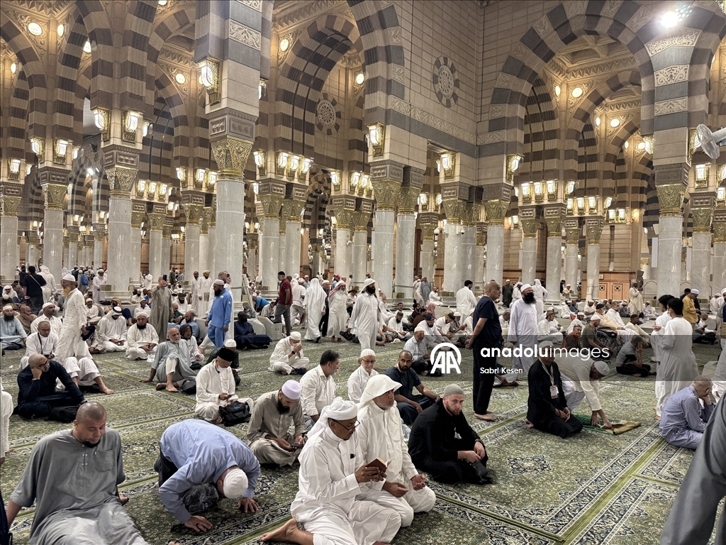 Hacılar, Hazreti Muhammed'in nuruyla aydınlanmış şehir Medine'de