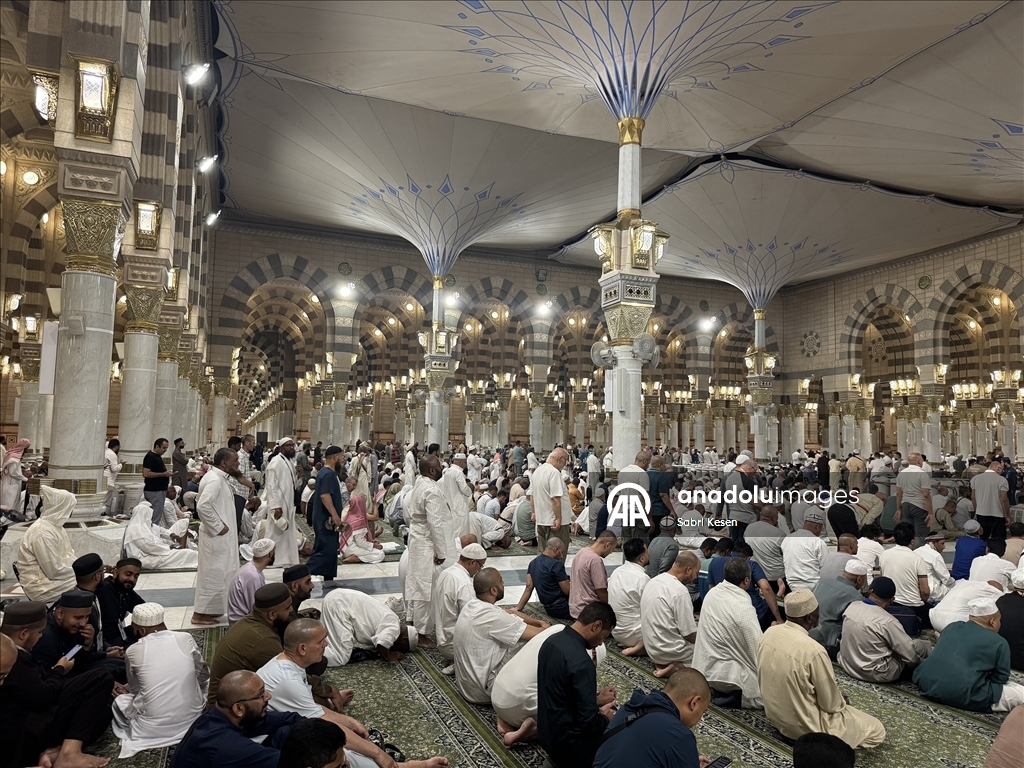Hacılar, Hazreti Muhammed'in nuruyla aydınlanmış şehir Medine'de