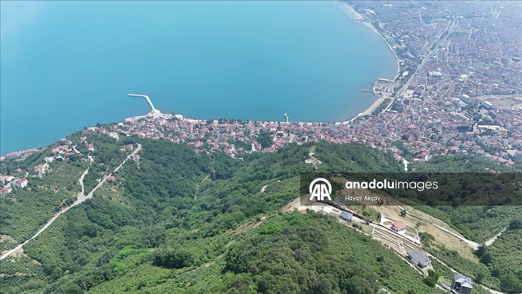 Mavi ve yeşilin buluştuğu Ordu, yamaç paraşütü tutkunlarını ağırlıyor
