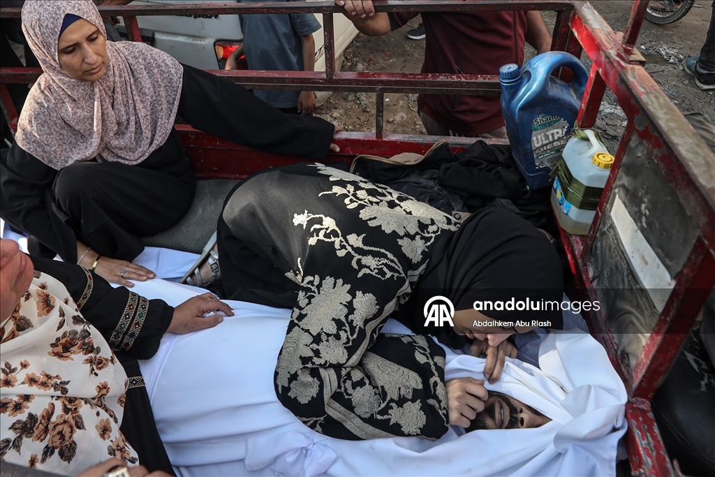 İsrail'in, Gazze'de yardım bekleyenlere yönelik saldırısında 25 kişi yaşamını yitirdi