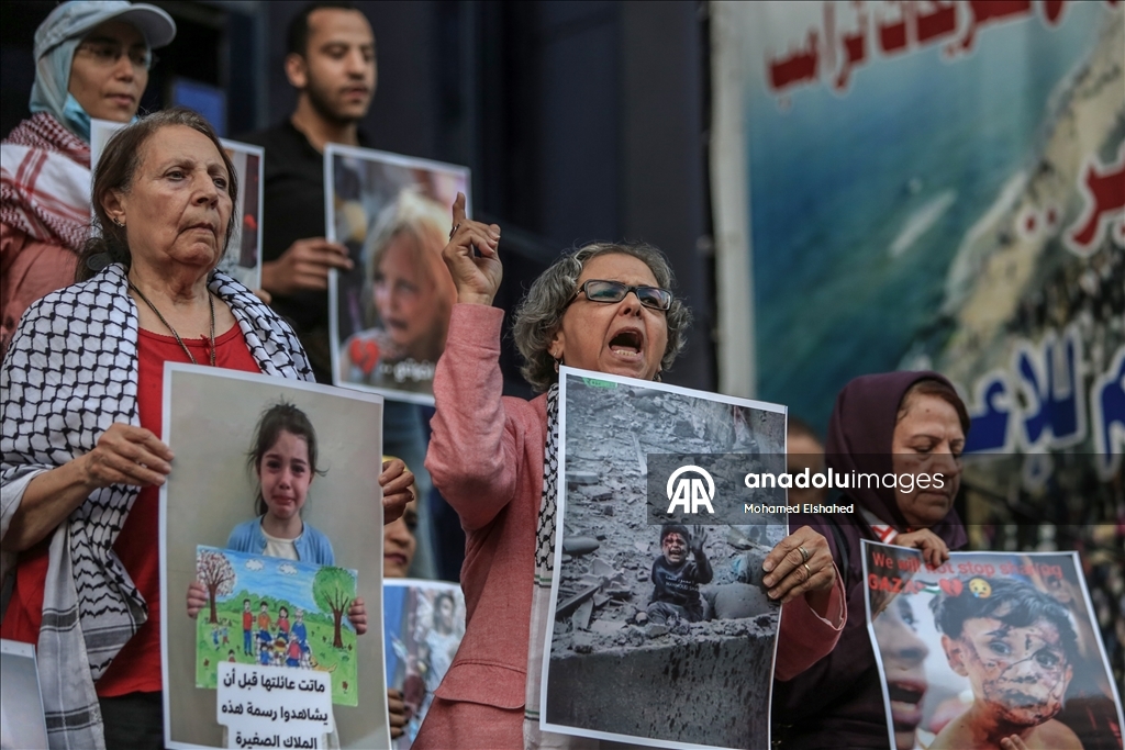 Kahire’de aktivistler, "Küresel Gazze Yürüyüşü"ne destek gösterisi düzenledi