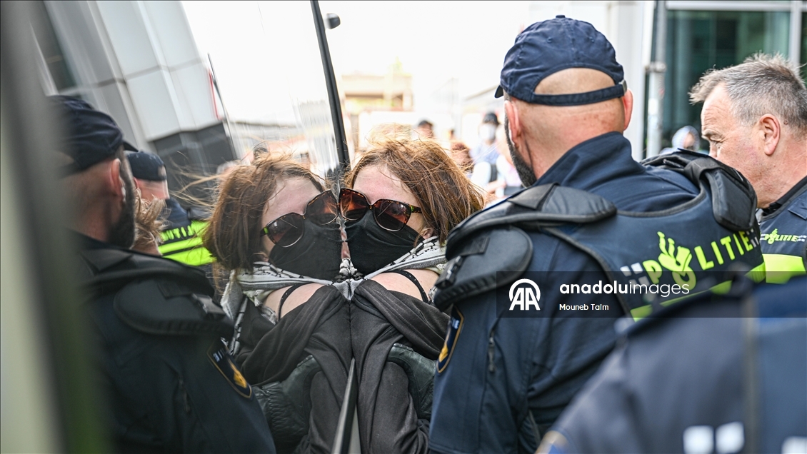 Lahey'de İsrail'in “Madleen ”i alıkoymasına karşı düzenlenen gösteriye Hollanda polisi müdahale etti