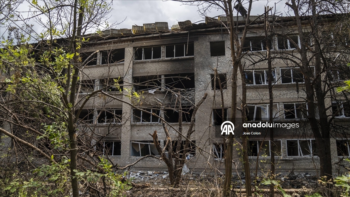 Rusya’nın Sloviansk’taki İHA saldırısının ardından okuldaki hasar görüntülendi