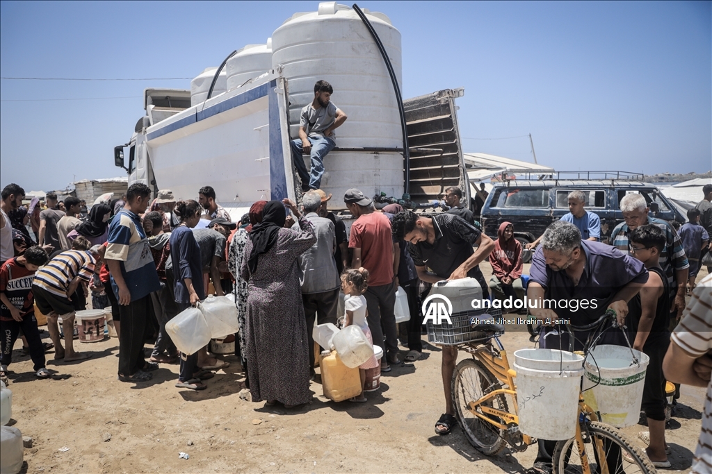 İsrail saldırıları altındaki Gazze'de su krizi devam ediyor