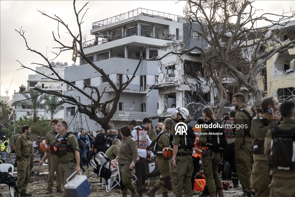 İsrail'in İran'a yönelik hava saldırıları devam ediyor 68