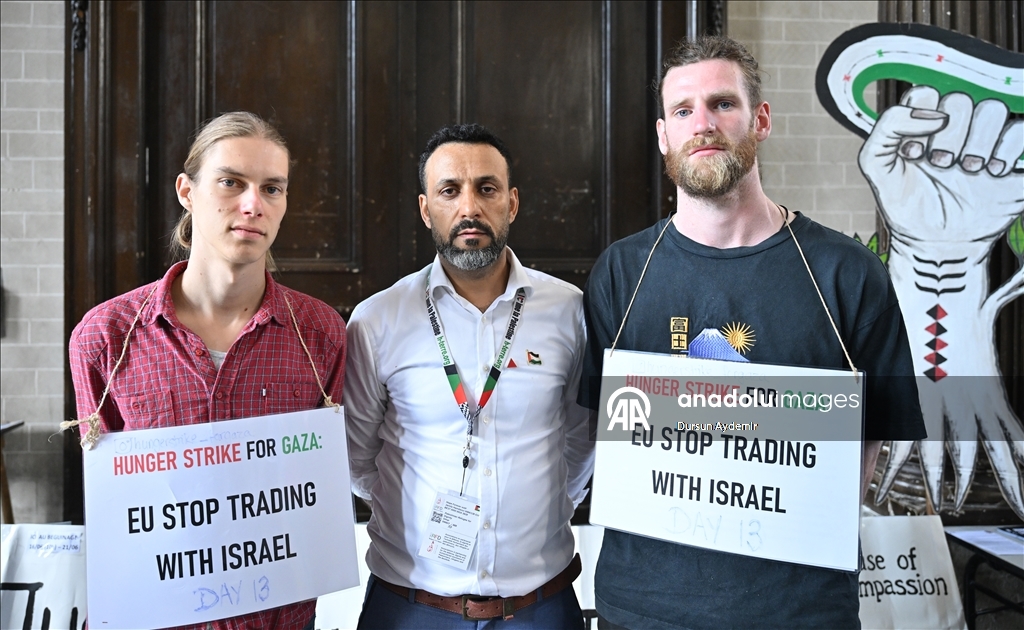 Hunger strike for Palestine at Brussels church