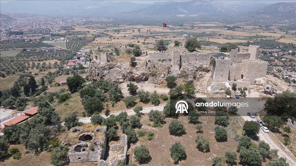 Beçin Antik Kenti'ndeki kazı çalışmaları devam ediyor