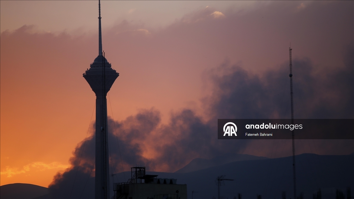 İsrail, İran devlet televizyonu binasını vurdu