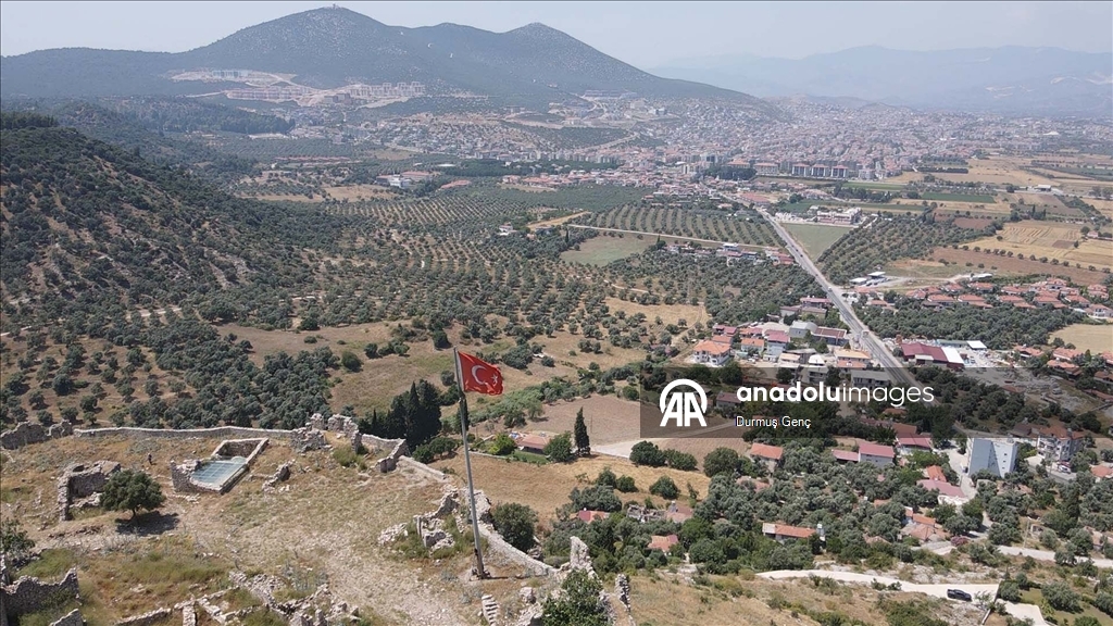 Beçin Antik Kenti'ndeki kazı çalışmaları devam ediyor