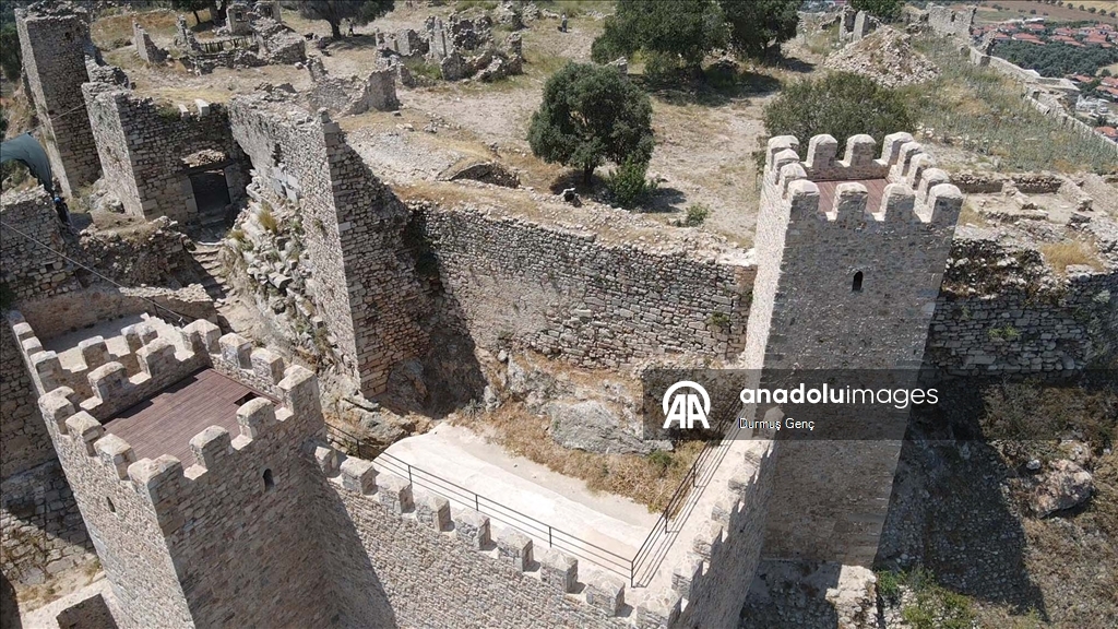 Beçin Antik Kenti'ndeki kazı çalışmaları devam ediyor