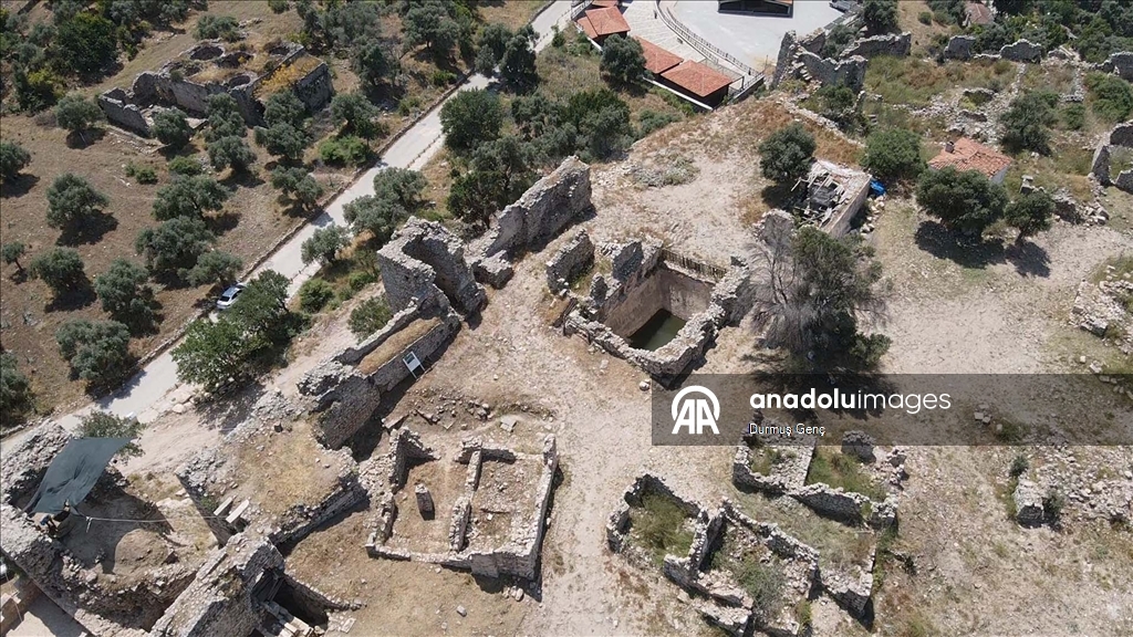 Beçin Antik Kenti'ndeki kazı çalışmaları devam ediyor