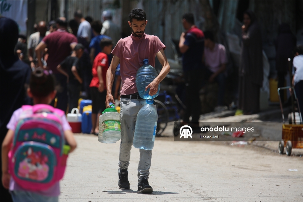 İsrail saldırıları altındaki Gazze'de su krizi devam ediyor