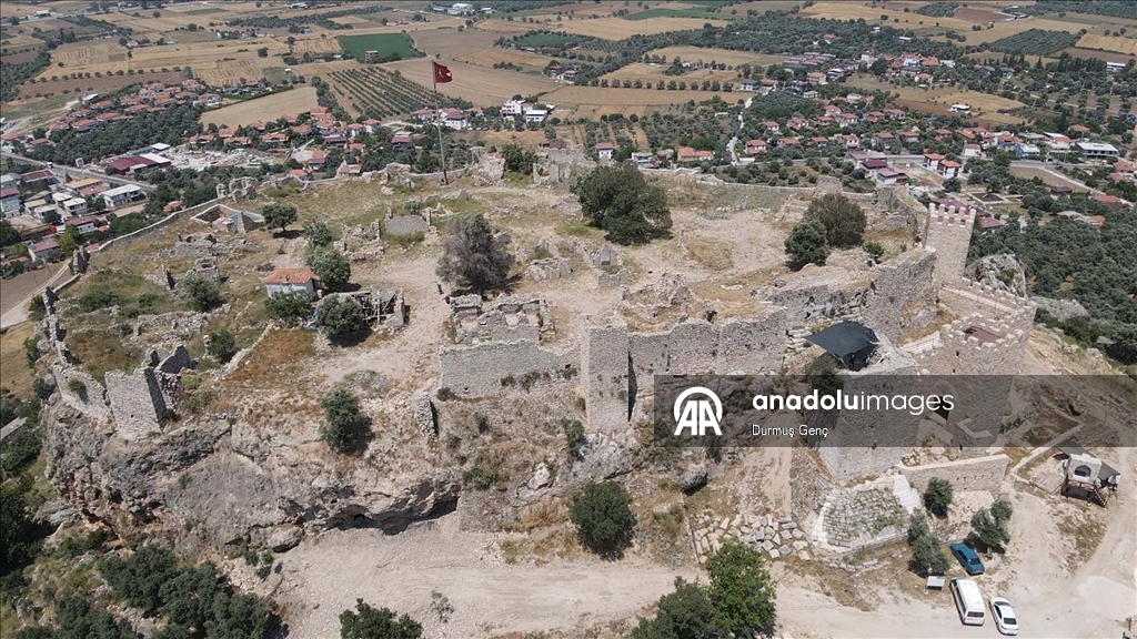 Beçin Antik Kenti'ndeki kazı çalışmaları devam ediyor