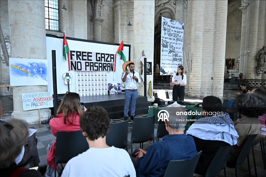 Hunger strike for Palestine at Brussels church