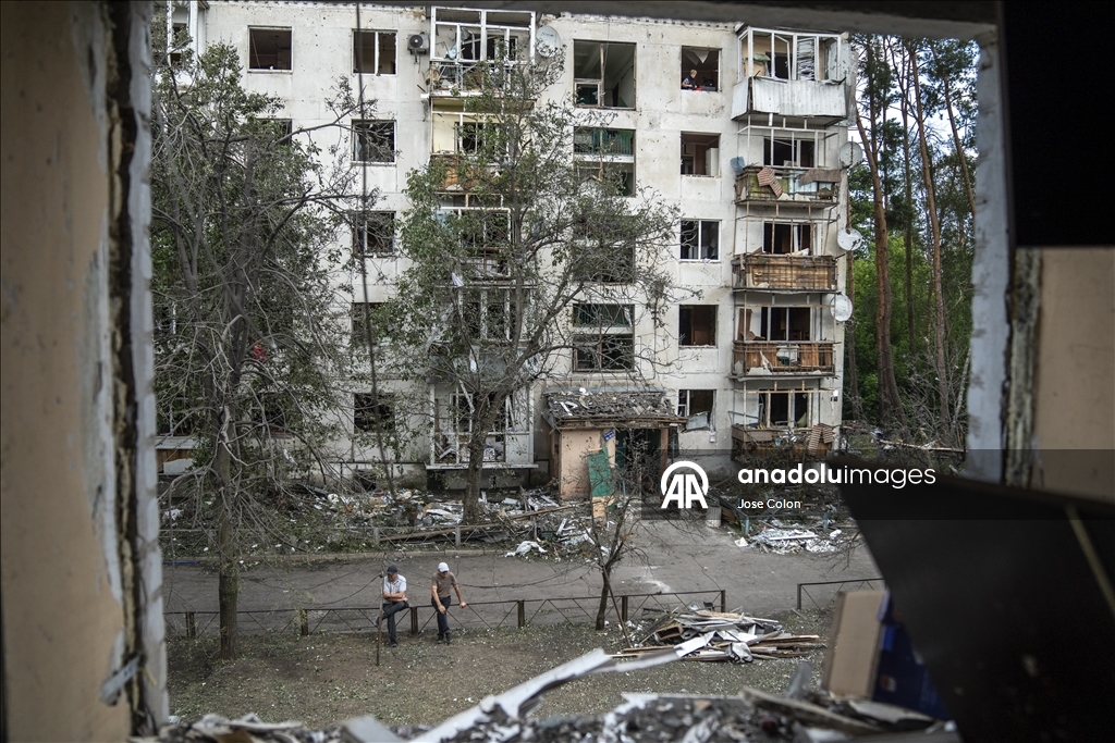 Rusya'nın Svyatogorsk kentine düzenlediği saldırılarda 5 kişi yaralandı