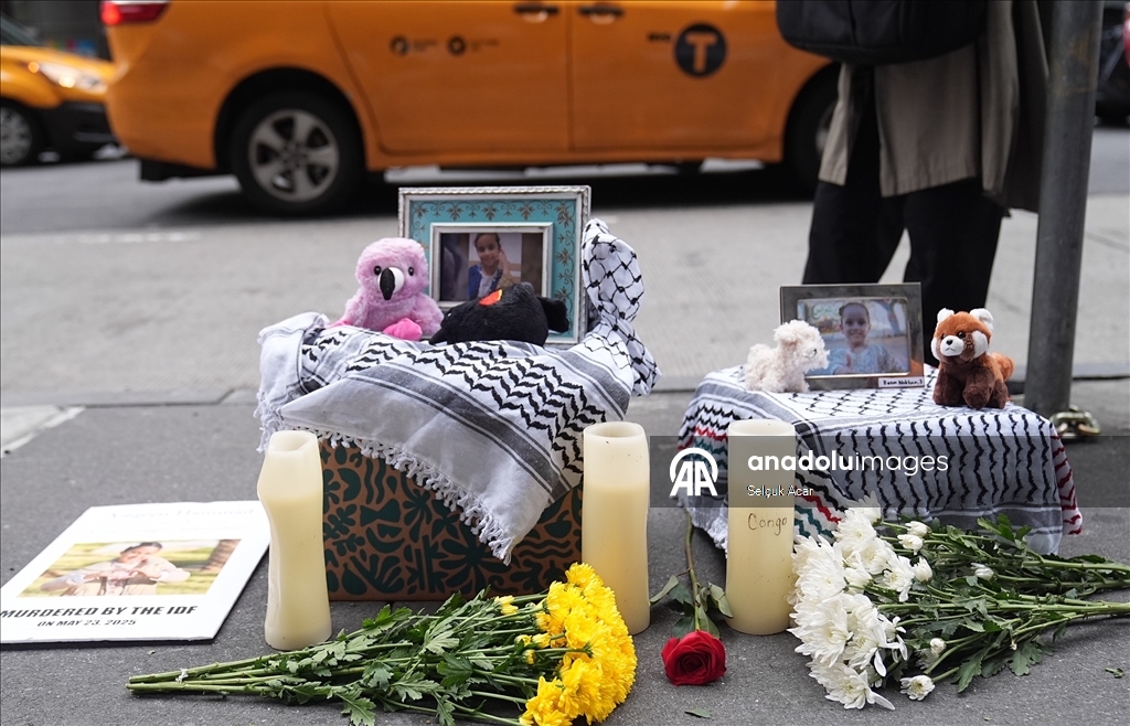 Filistin yanlısı göstericiler, New York Times’ın İsrail yanlısı tutumunu protesto etti