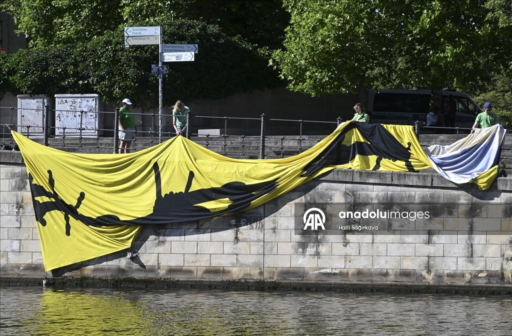 Greenpeace провела акцию по случаю Всемирного дня беженцев