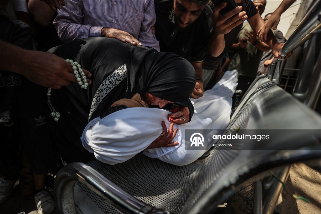 İsrail'in Gazze'ye yönelik saldırıları sürüyor 19