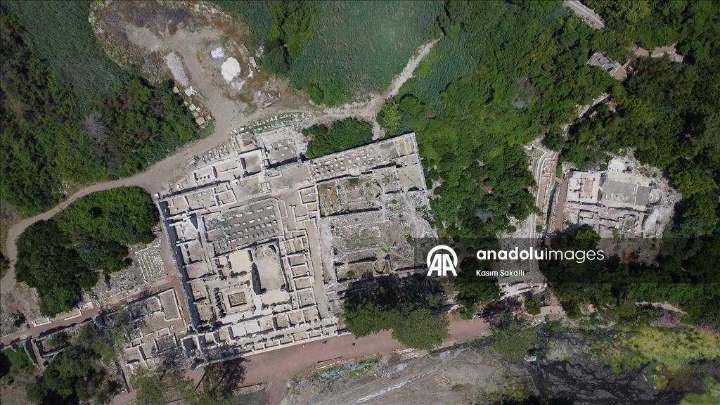 Olympos Antik Kenti'nde tarihe ışık tutan yeni mozaikler bulundu 7
