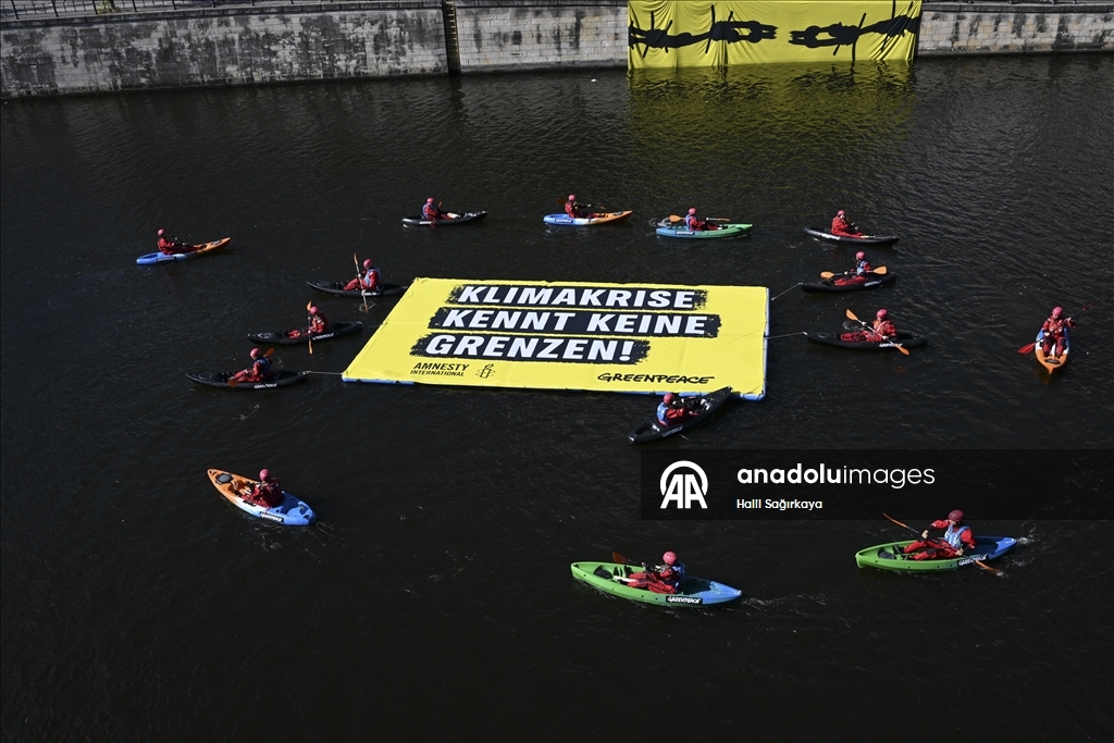 Greenpeace провела акцию по случаю Всемирного дня беженцев