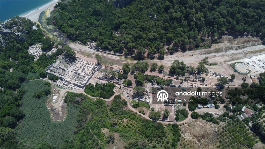 Olympos Antik Kenti'nde tarihe ışık tutan yeni mozaikler bulundu 8