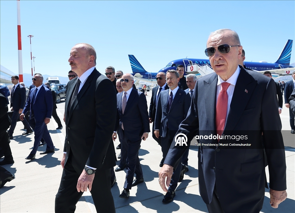 تركيا.. الرئيس أردوغان يلتقي نظيره الأذربيجاني