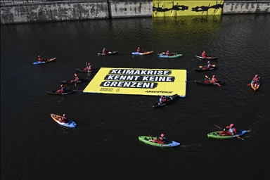 Greenpeace провела акцию по случаю Всемирного дня беженцев