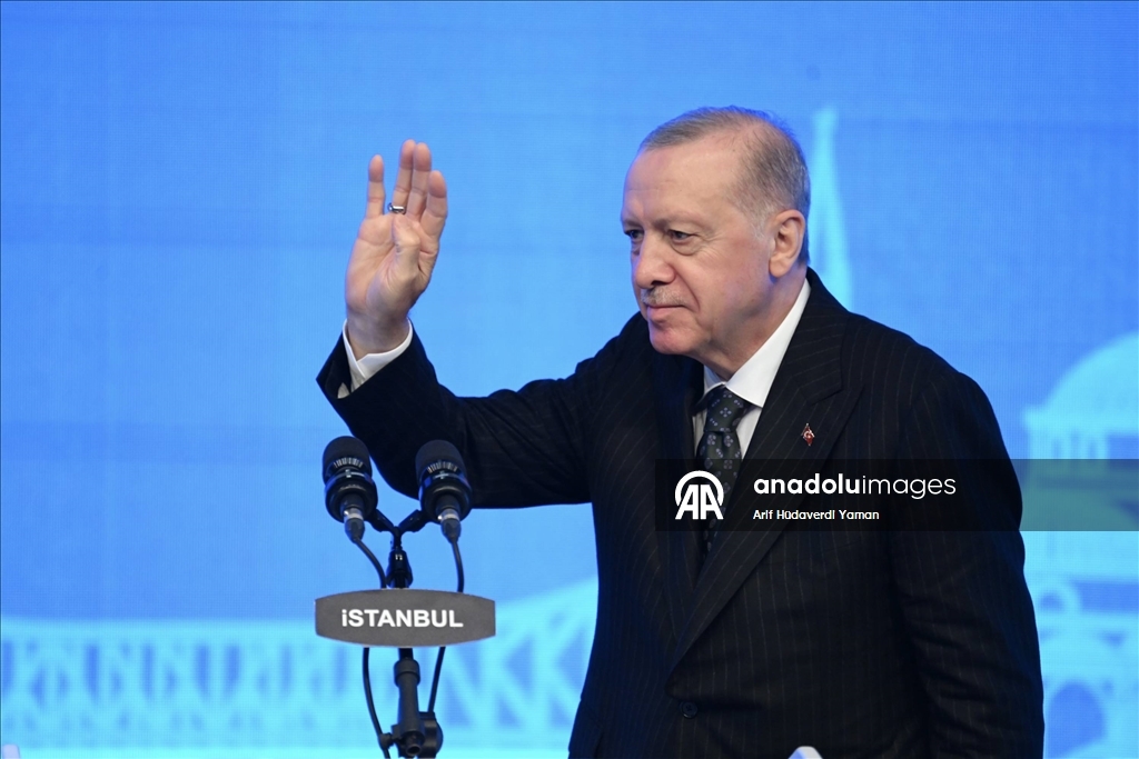 Cumhurbaşkanı Erdoğan, "İslam İşbirliği Teşkilatı Gençlik Forumu"na katıldı