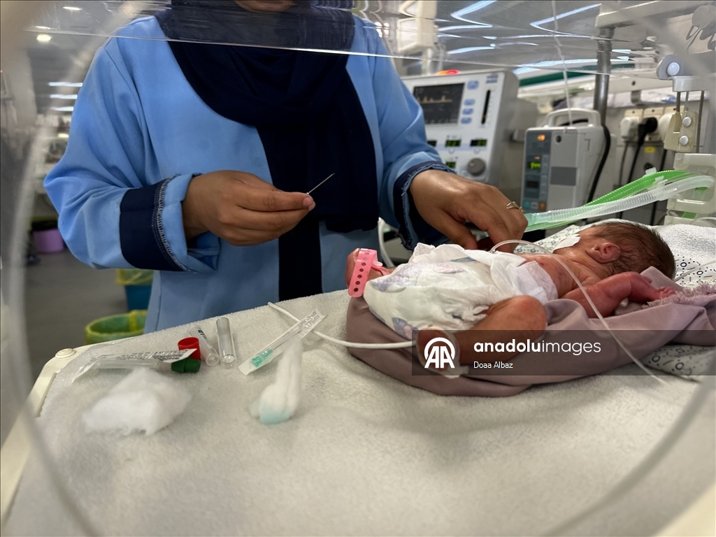 لنفاد الحليب.. مستشفيان بغزة يحذران من كارثة تهدد حياة الرضع