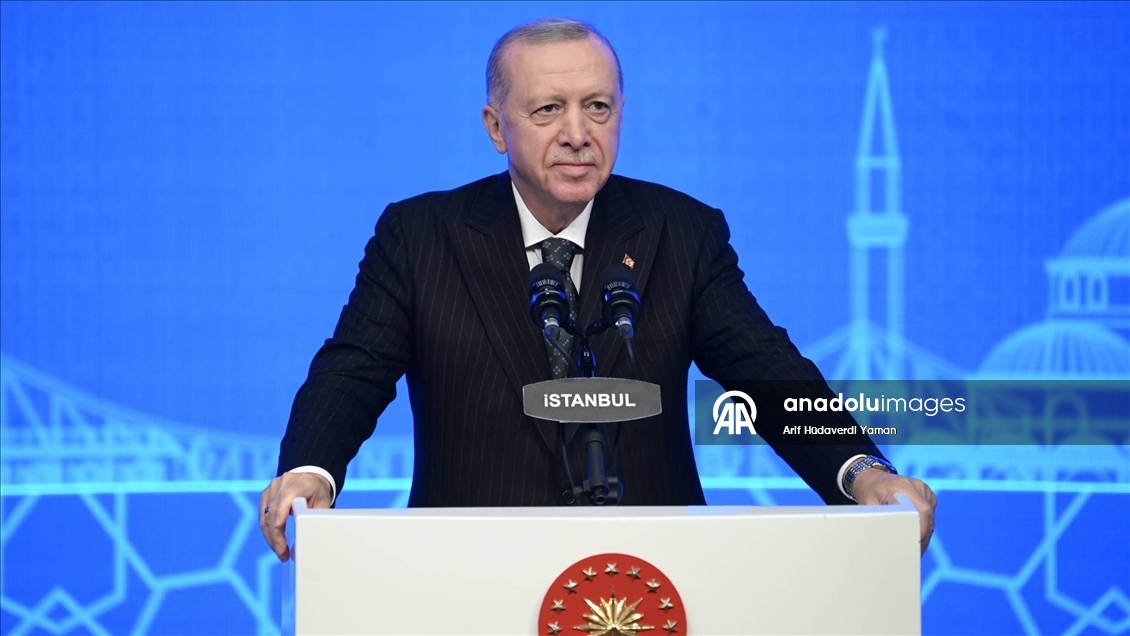 Cumhurbaşkanı Erdoğan, "İslam İşbirliği Teşkilatı Gençlik Forumu"na katıldı