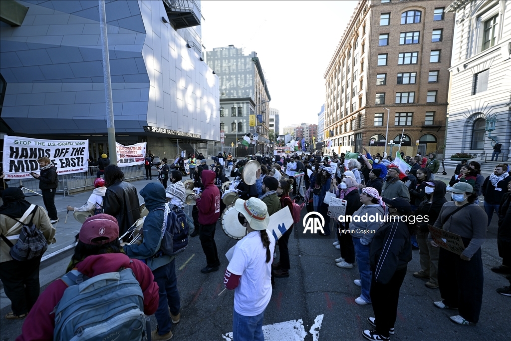 ABD'nin San Francisco kentinde ‘İran'da Savaşa Hayır’ protestosu düzenlendi