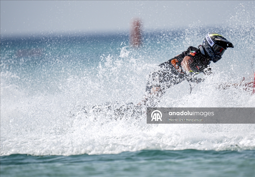 Dünya Motosurf Şampiyonası, Çeşme'de başladı