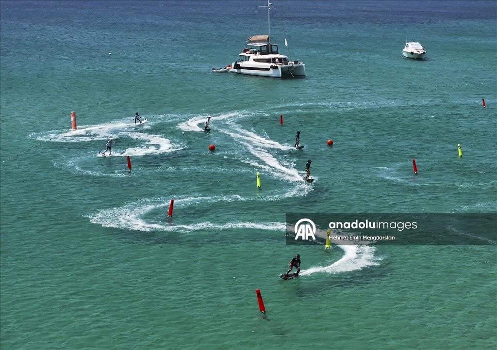 Dünya Motosurf Şampiyonası, Çeşme'de başladı