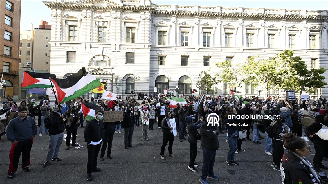 ABD'nin San Francisco kentinde "İran'da Savaşa Hayır" protestosu düzenlendi