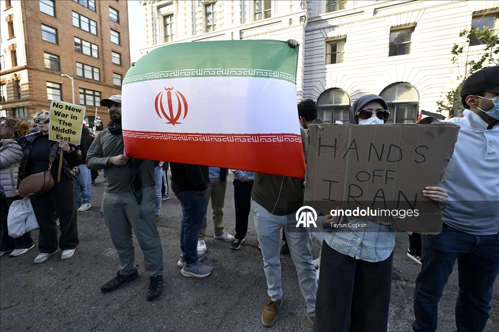 ABD'nin San Francisco kentinde ‘İran'da Savaşa Hayır’ protestosu düzenlendi