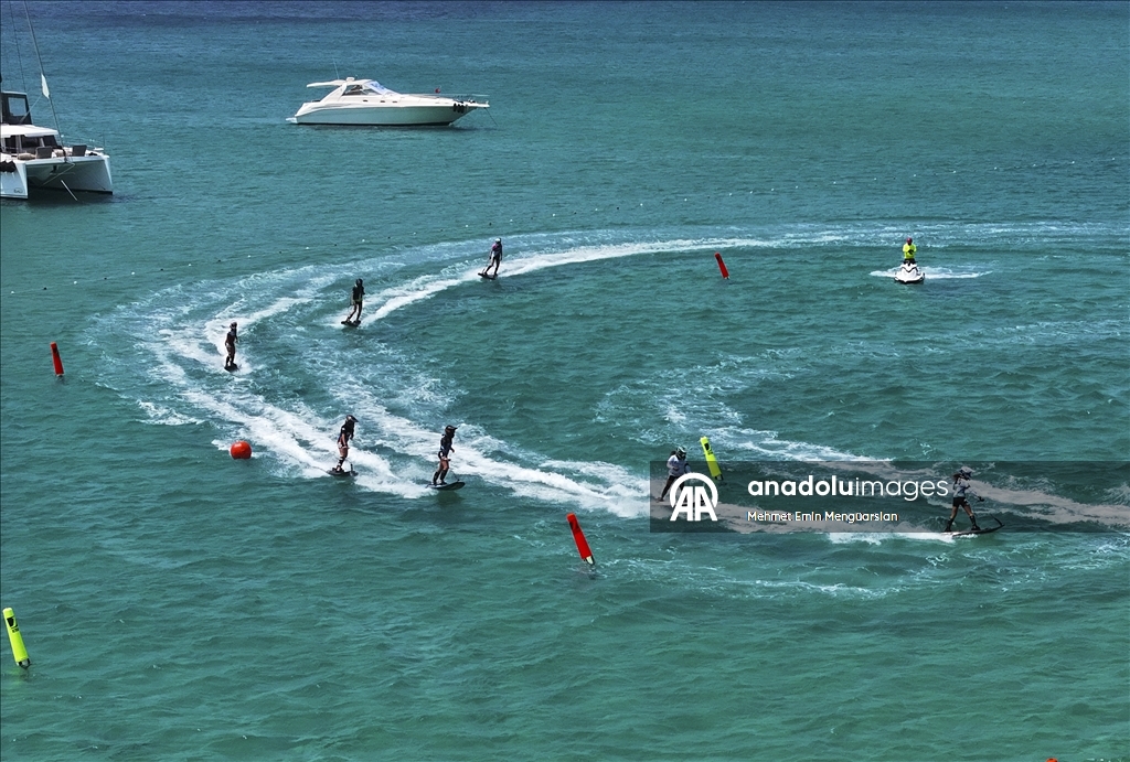 Dünya Motosurf Şampiyonası, Çeşme'de başladı